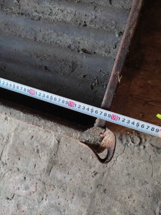 Продавам метален палет