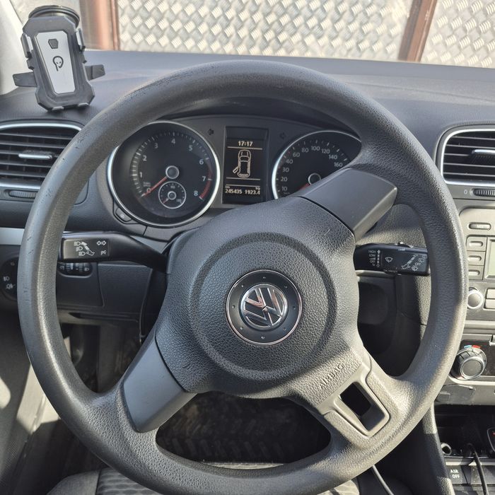 Proprietar, vand Golf 6 din 2009,