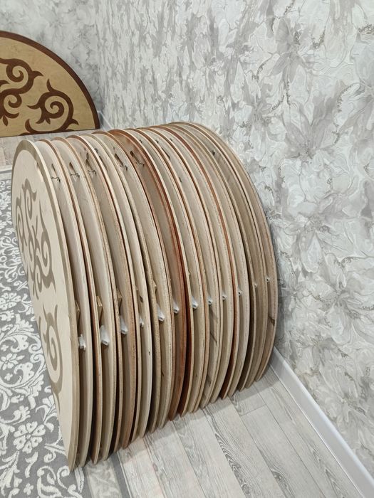 Жиналмалы дөңгелек столдар