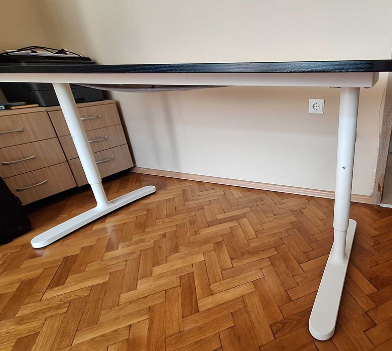 Бюро за домашен офис от ИКЕА