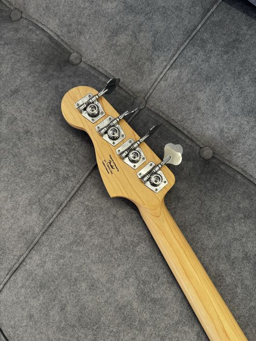 Squier Precision Bass