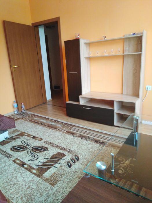 Продавам апартамент