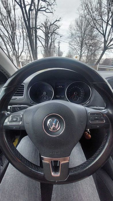 Volkswagen Golf 1.6 TDI DPF Euro 5