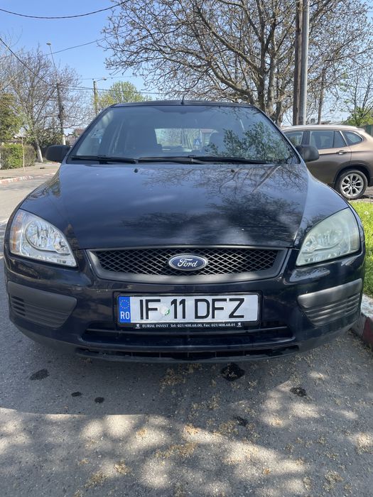 Ford Focus 2005 berlina cu hayon
