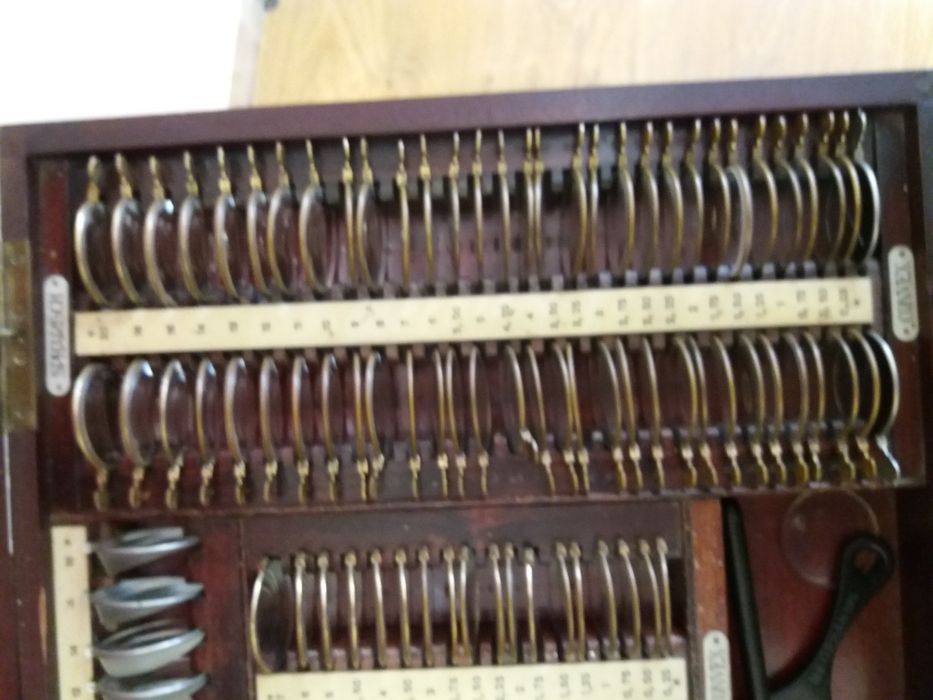 Набор пробни стъкла за очни прегледи