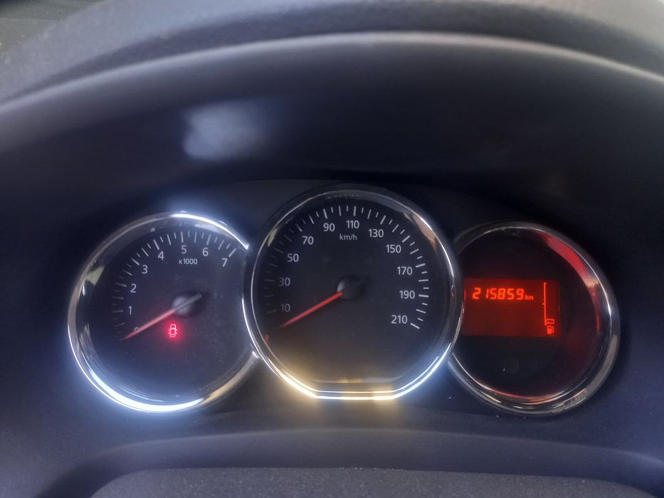 Vând Dacia sandero. 2014 Diesel.