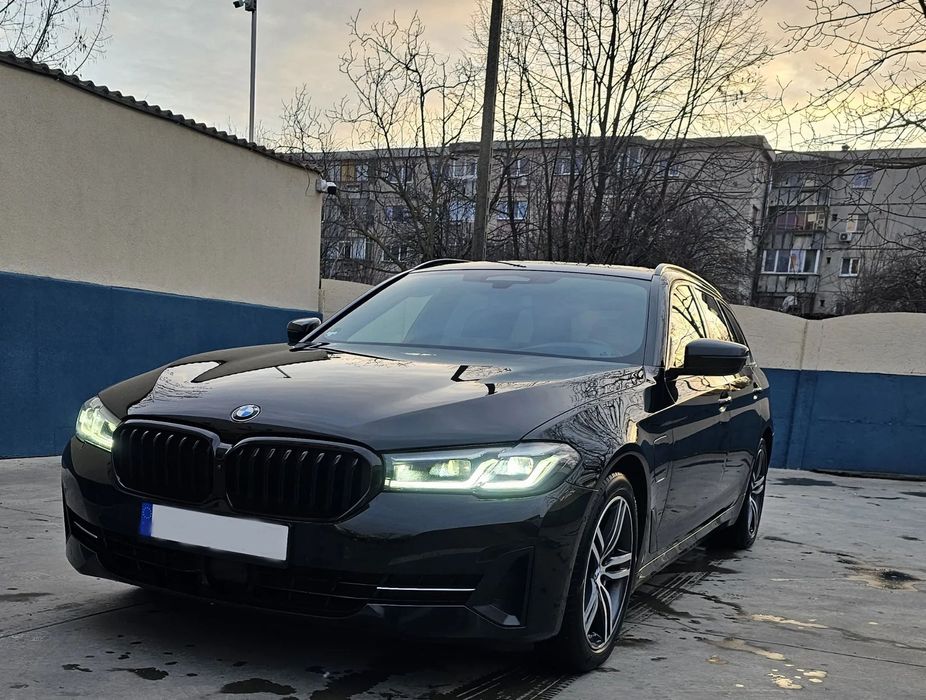 BMW Seria 5 530e benzina xDrive Plug-in Hybrid TVA deductibil