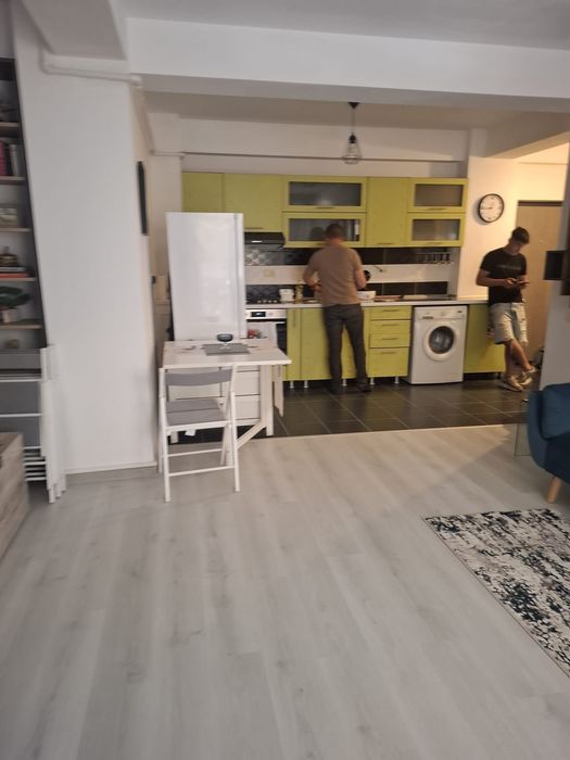 Apartament de închiriat
