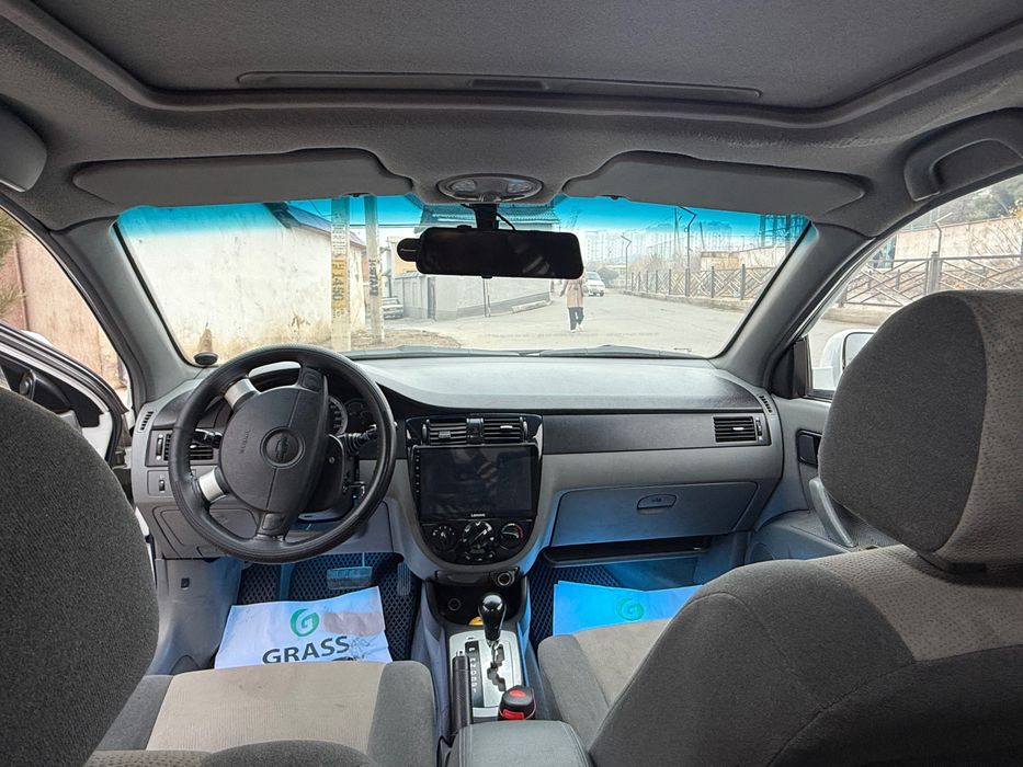 Ласетти идеал 2011