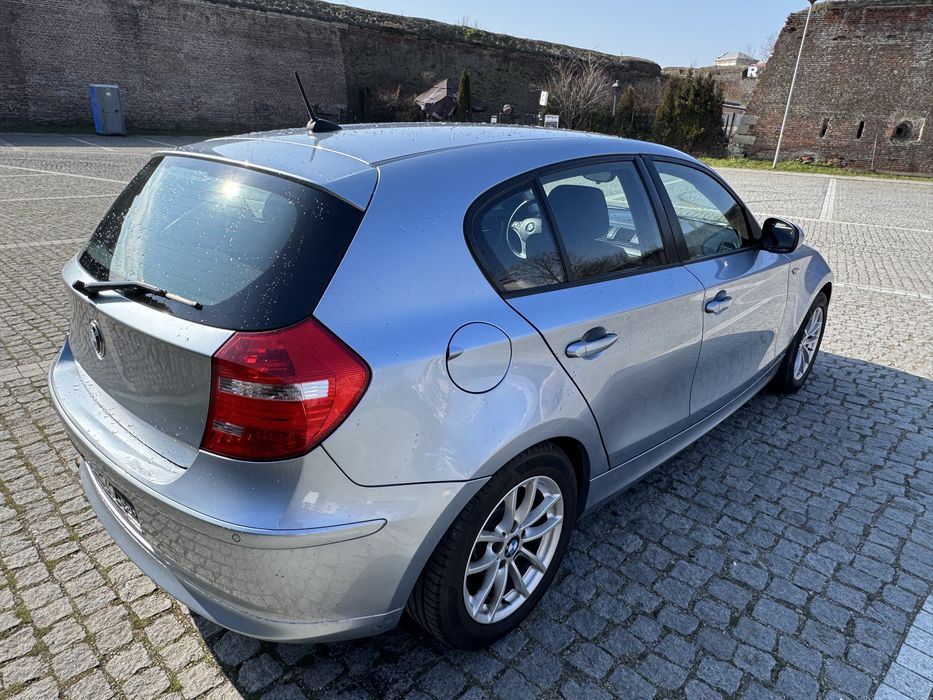Bmw seria 1  2010