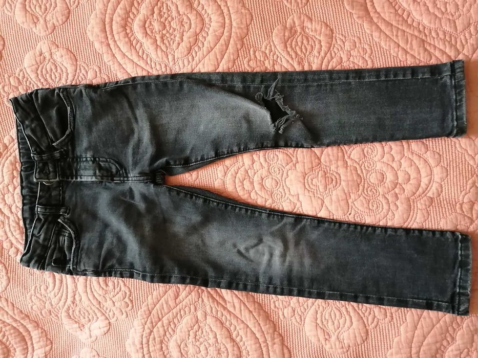 Джинсы для стильной девочки