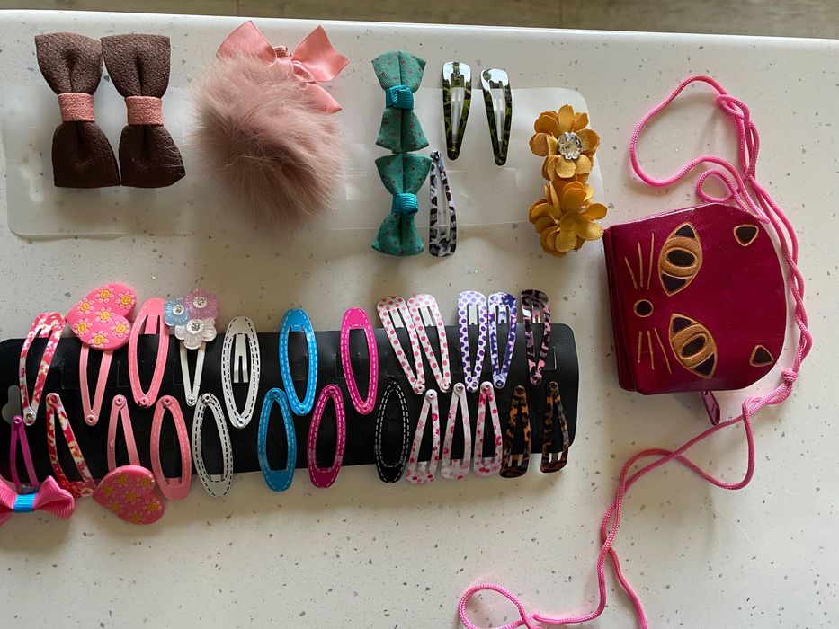 Чантичка Hello Kitty и нови фиби