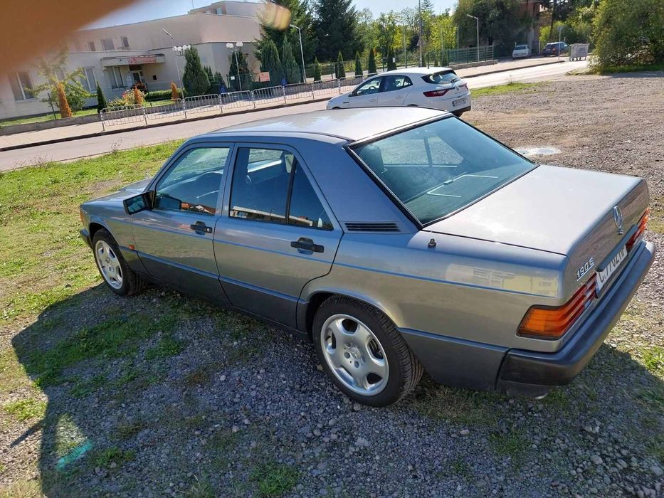 ЗА ЦЕНИТЕЛИ!!!  Колата е седяла в топъл гараж от нова.