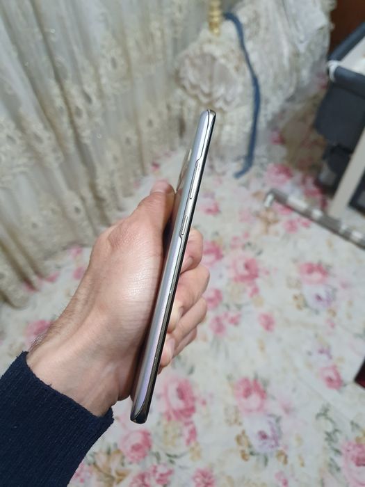 Galaxy S10 5G 256Gb продам