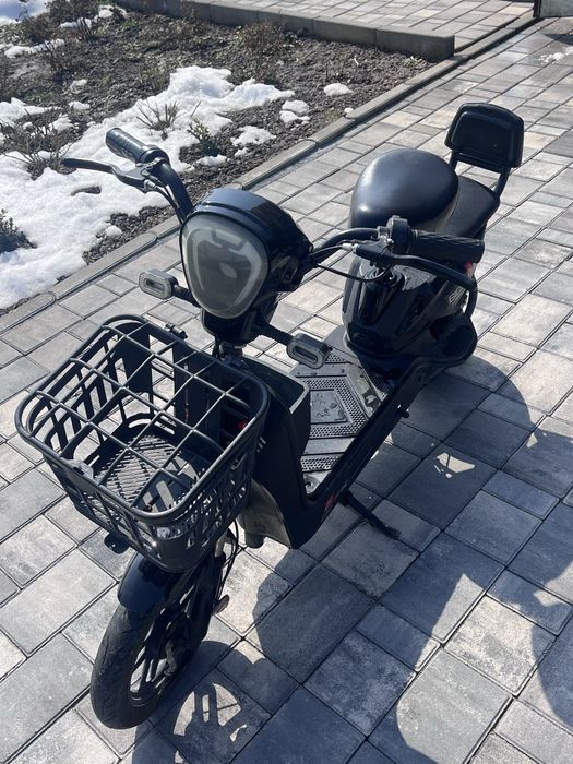 Ск8 мопед на ходу