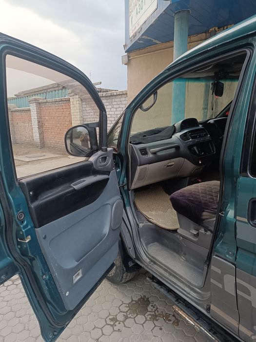 Продам Митсубиси делика булка