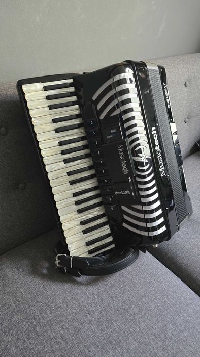 acordeon Musictech NOU