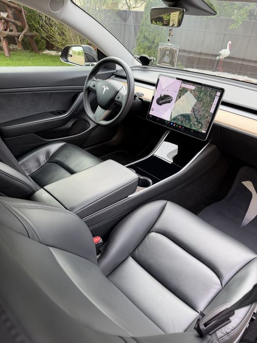 TESLA MODEL 3  Standard Range Plus 2021 baterie LFP 60 KW