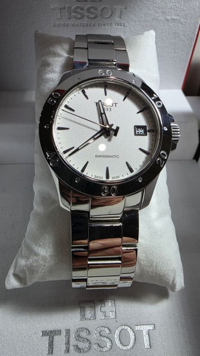 Часы тиссот продам