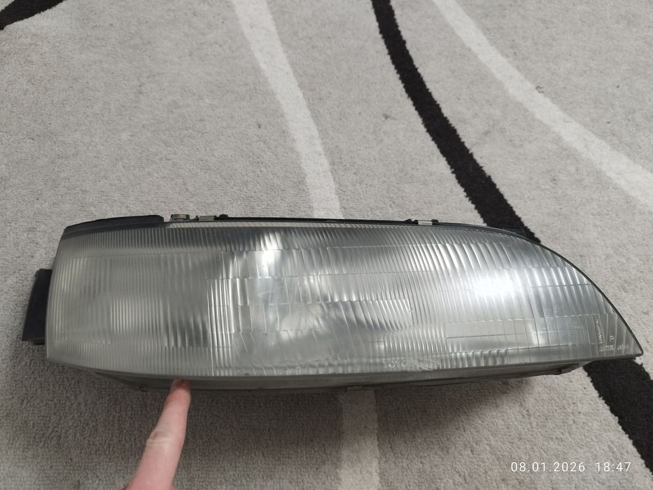 Продам фару на Марк 2 90