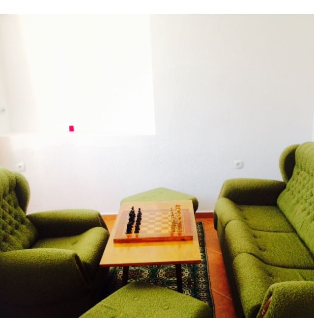 3. Два. масленозелени футьоила на колелца -
Цена: по 50 лв единият.