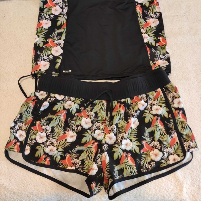 Decathlon Блуза и Шорти за сърф с UV защита