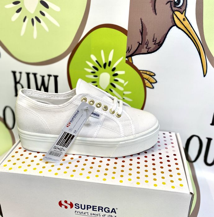 Маратонки на платформа SUPERGA 38-41 НАМАЛЕНИ