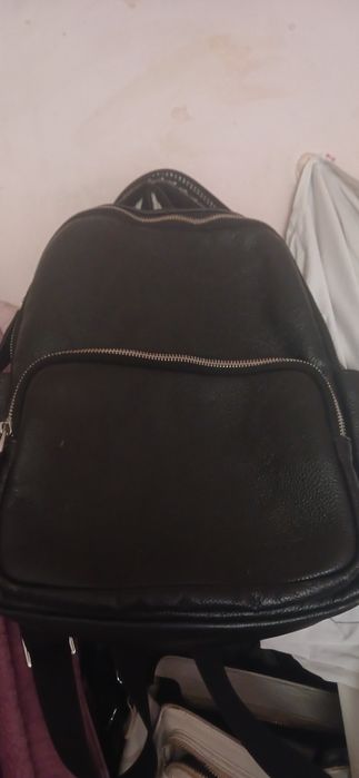 Продам сумочки  рюкзак кожаный