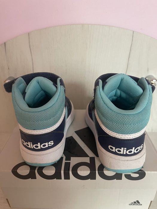 Детски маратонки Adidas 25