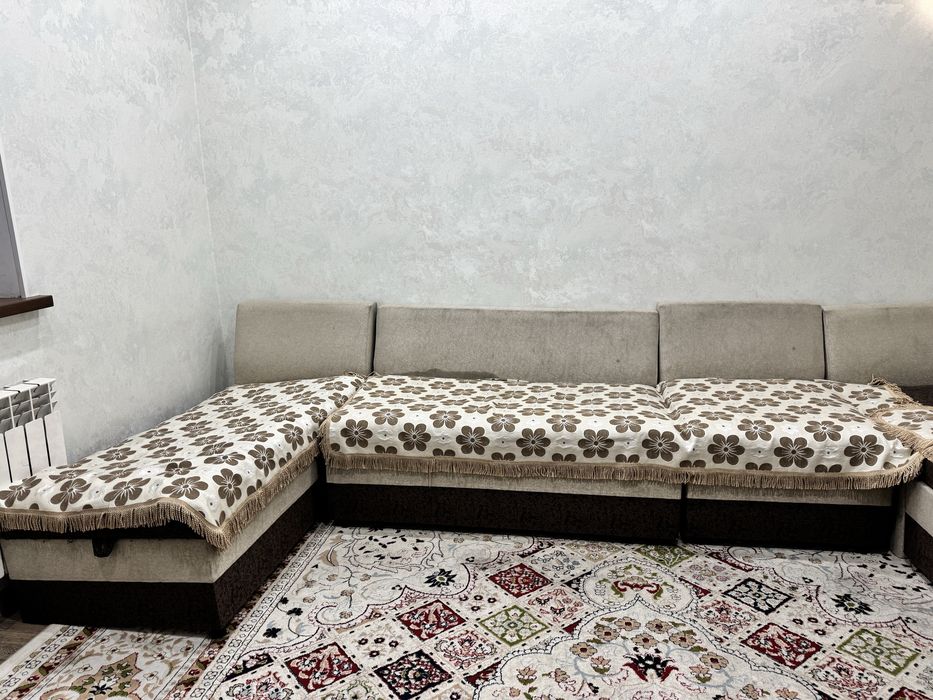 Продаётся большой диван