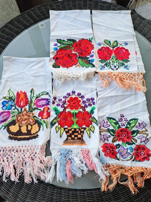 Vând lipidee/carpete/plocuțe/cuverturi/peretare, ștergare tradiționale