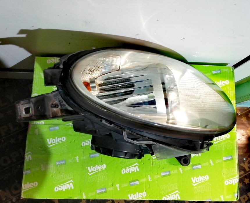 Фар Фарове за Мерцедес Р-класа В251 / Mercedes R-Class Minivan W251.