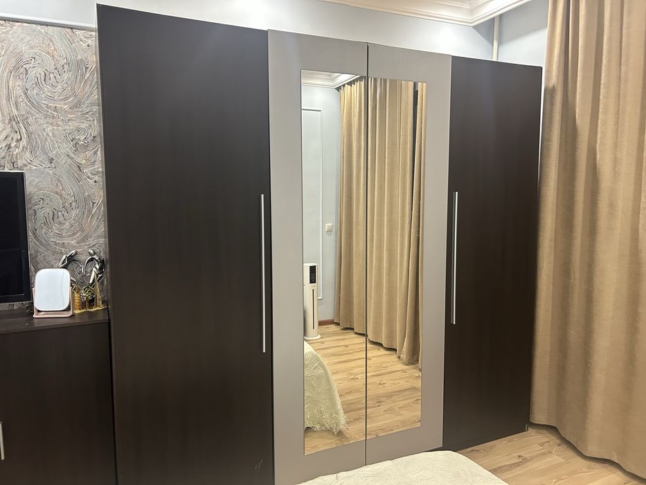 Продам спальний гарнитур