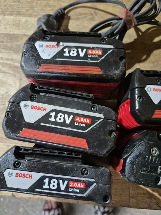 Baterie acumulator Bosch 18v 2  4  5ah  incarcator l 18 16ah