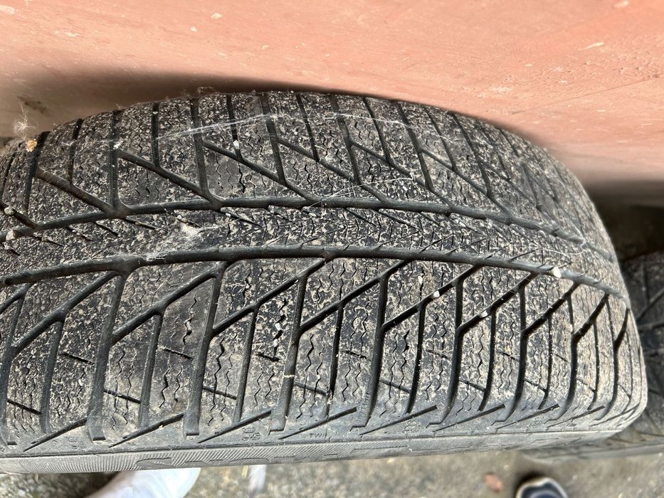 Jante originale VW cu cauciucuri de iarna