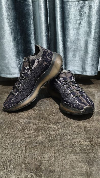 Кроссовки Adidas Yeezy Boost 380