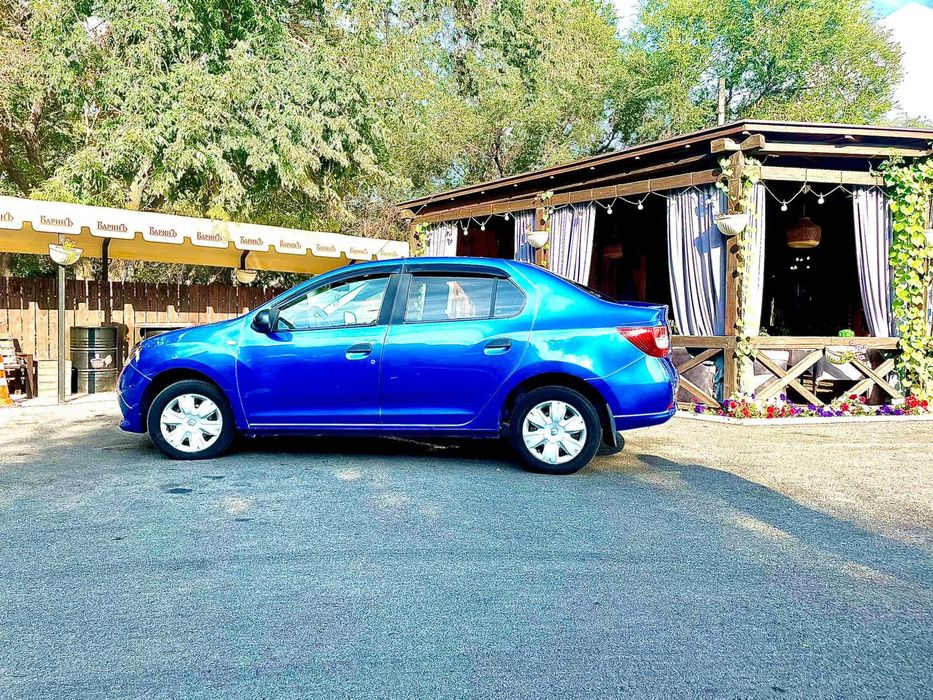 Продам машину Logan