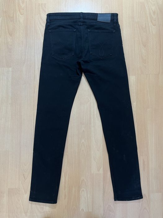 Calvin Klein Skinny Stay Black размер W33