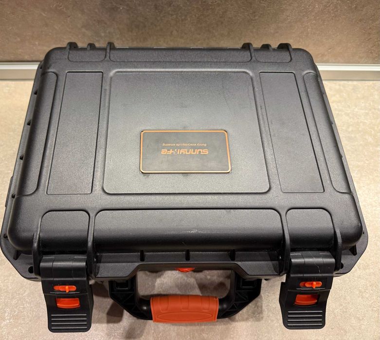 Продавам DJI MINI 4 PRO с DJI CARE като нов! ТОП