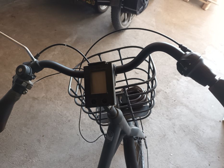 Bicicletă electrică asistată Bosch