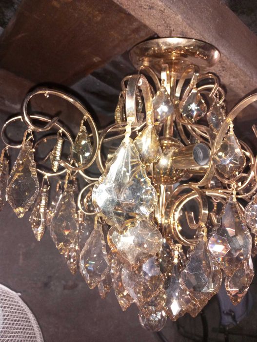 Люстра из горного хрусталя
