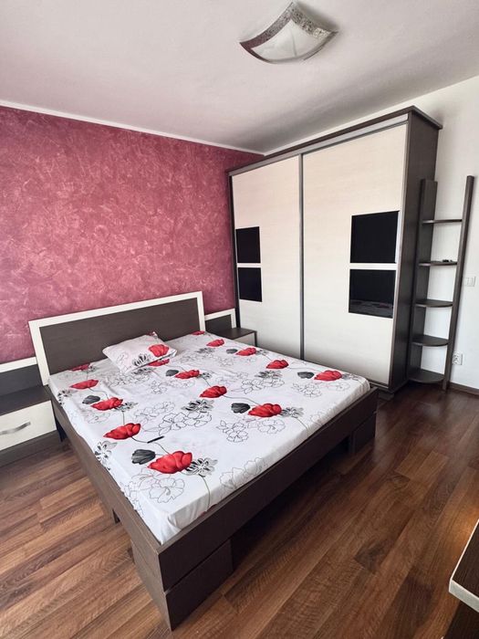 Inchiriez apartament