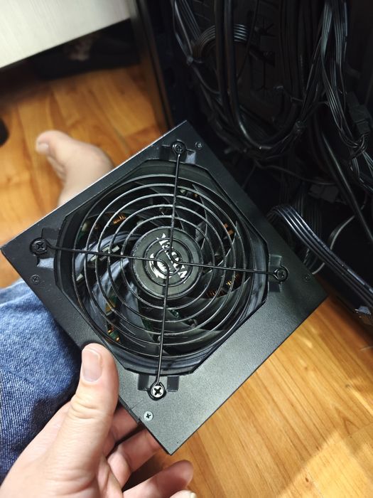 Б/п Wintek 600w plus 80 bronze ОБМЕН интересует