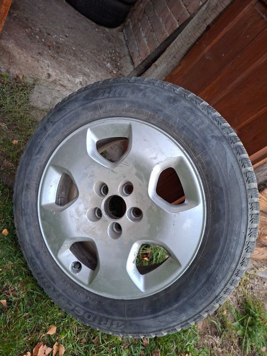 Продавам джанти с гуми 5х100