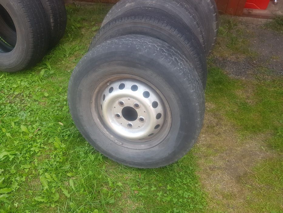 Vând set Roti cu Anvelope Mercedes Sprinter 225/70/15C