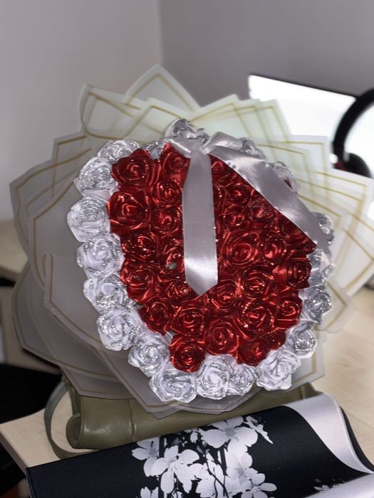 Букет из атластных лент