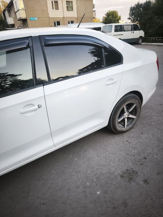 skoda rapid 2015