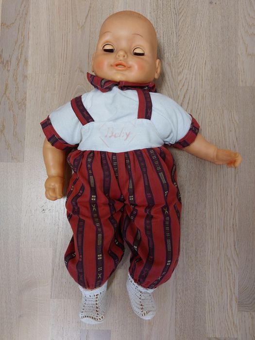 Papusa Bebelus anii 1980