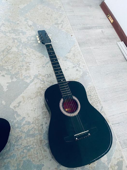 Мошни гитара барлық жеры зың