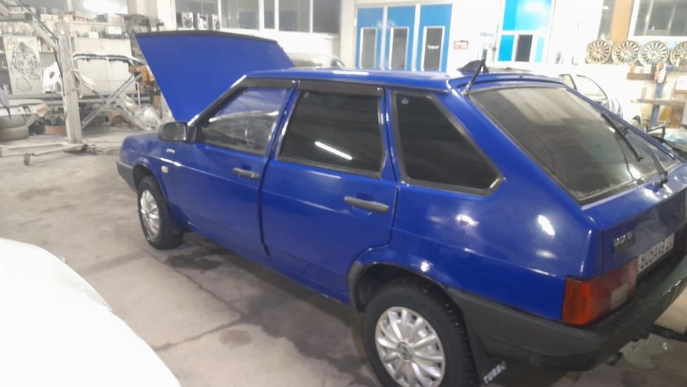 Продам LADA 09.